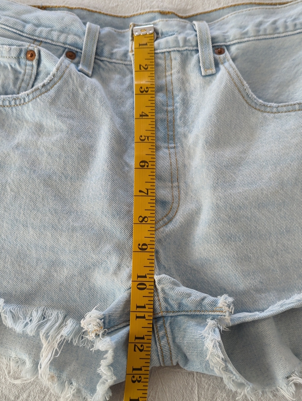 Levi’s 501 Button Fly Denim Cutoff Shorts Light Wash Size 30 - Picture 7 of 8